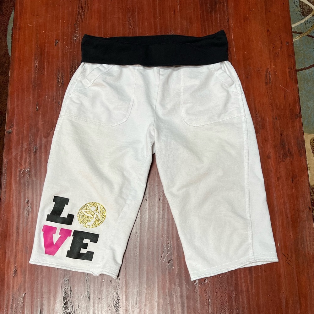 VINTAGE/RARE Zumba LOVE Crop Capri Sweatpants Studded White Size L